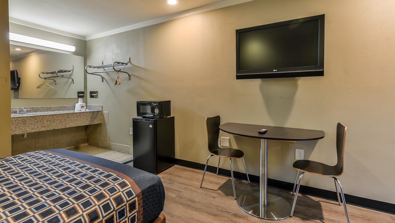 Budgetel Inn And Suites Роли Экстерьер фото